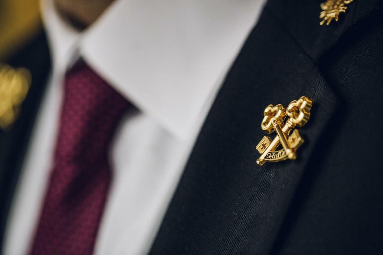 Fable Auckland, Mgallery Екстер'єр фото A lapel pin
